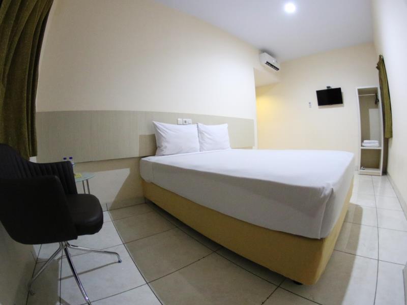 Daya Hotel Makassar Extérieur photo